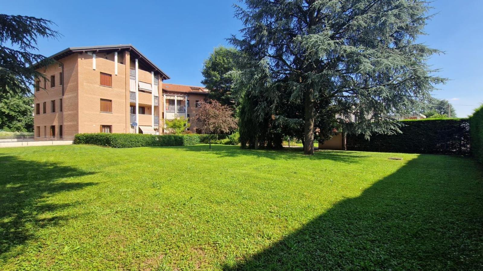 La Casa Di Cami Apartment Аграте Брианца Екстериор снимка